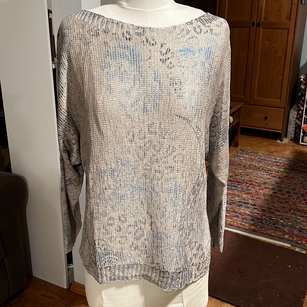 NWOT Sioni sweater sublet blue and metallic print size S